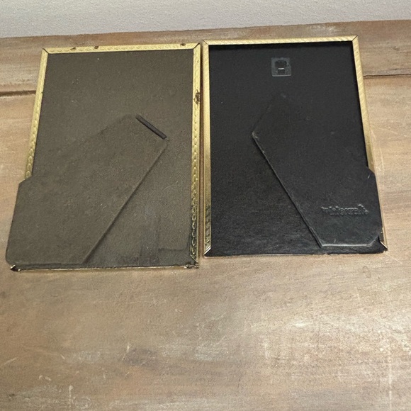 Vintage Elegant Gold Picture Frame Set 5x7 - Picture 5 of 6